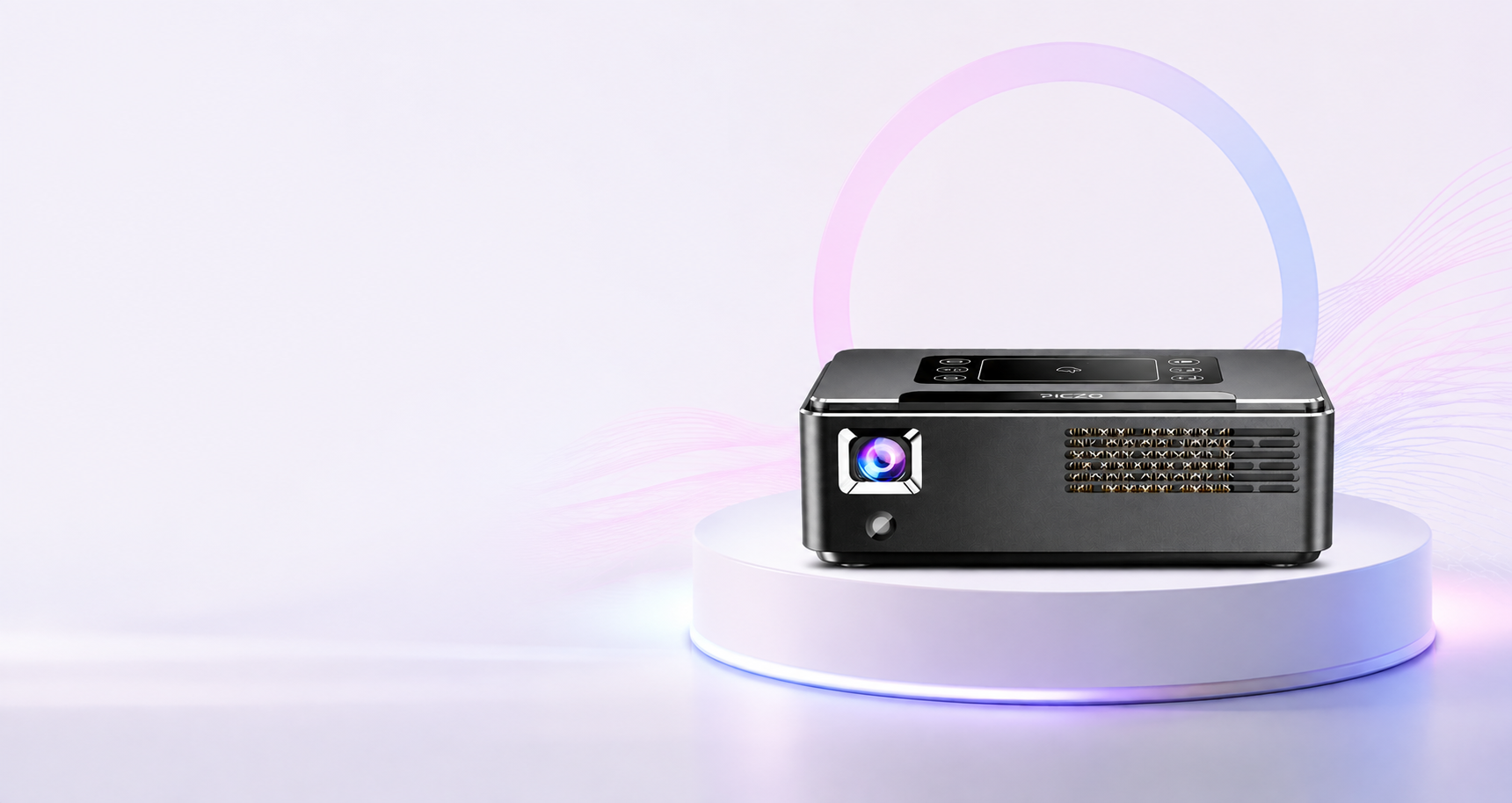 PICZO Nova Ultra S portabel Full HD-projektor på piedestal